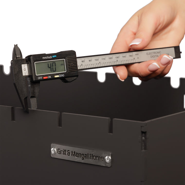 Stacjonarny Grill z rozkładanymi nogami na 15 szpikulec 4 mm.